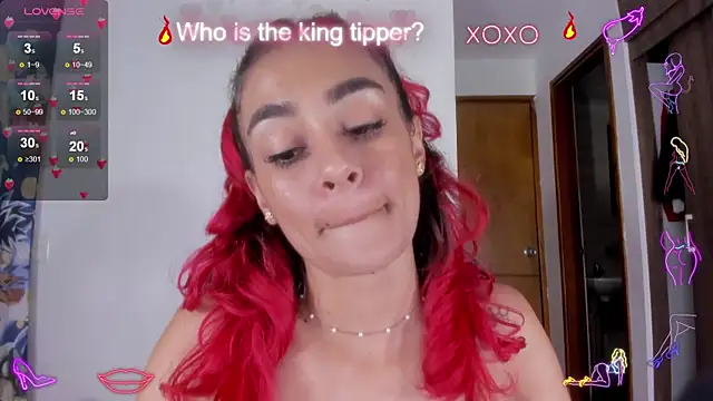 Snapshot of serafelle chatting on 12-12-24, 04:04 serafelle online show from 12-12-24, 04:04