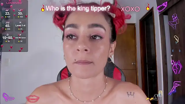 Snapshot of serafelle chatting on 12-27-24, 05:09 serafelle online show from 12-27-24, 05:09