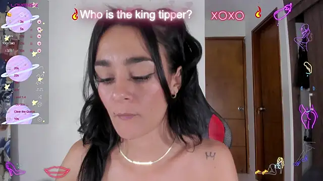 Snapshot of serafelle chatting on 01-19-25, 05:48 serafelle online show from 01-19-25, 05:48