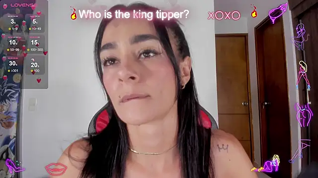 Snapshot of serafelle chatting on 02-04-25, 01:02 serafelle online show from 02-04-25, 01:02