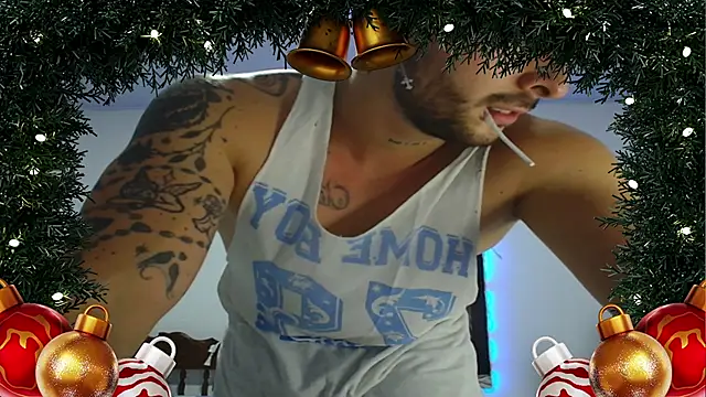 Snapshot of Ares_blue chatting on 12-12-24, 02:26 Ares blue online show from 12-12-24, 02:26