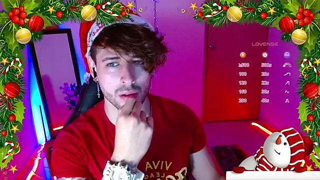 Snapshot of Ares_blue chatting on 12-19-24, 11:18 Ares blue online show from 12-19-24, 11:18