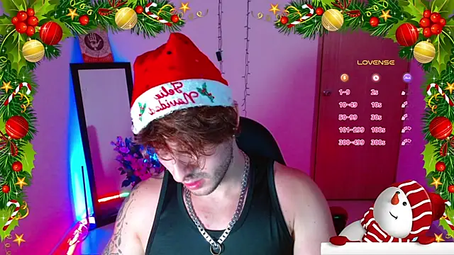 Snapshot of Ares_blue chatting on 12-24-24, 11:06 Ares blue online show from 12-24-24, 11:06