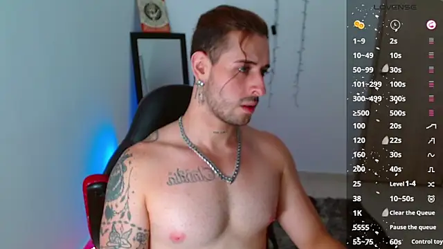 Snapshot of Ares_blue chatting on 01-25-25, 03:09 Ares blue online show from 01-25-25, 03:09