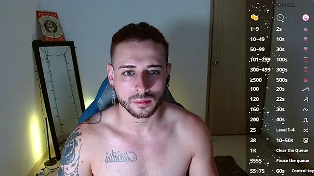 Snapshot of Ares_blue chatting on 02-14-25, 12:14 Ares blue online show from 02-14-25, 12:14
