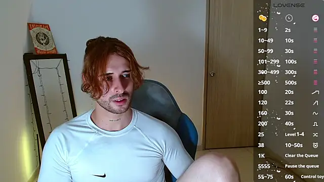 Snapshot of Ares_blue chatting on 02-18-25, 02:16 Ares blue online show from 02-18-25, 02:16