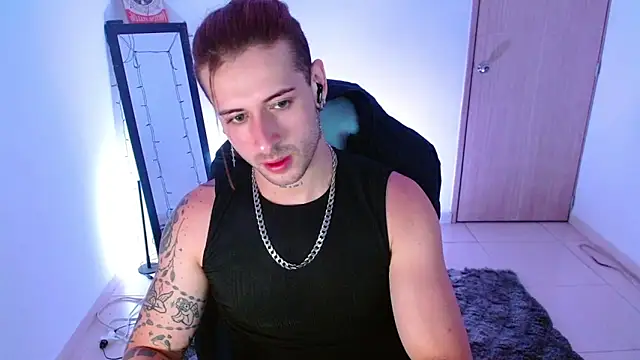 Snapshot of Ares_blue chatting on 03-03-25, 11:11 Ares blue online show from 03-03-25, 11:11