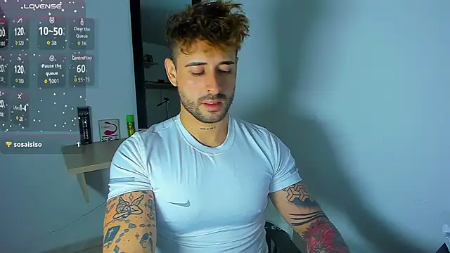 Snapshot of Ares_blue chatting on 09-18-25, 12:18 Ares blue online show from 09-18-25, 12:18