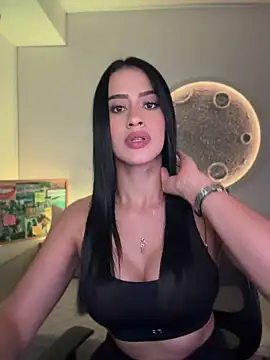 Snapshot of SarahhSmitth1 chatting on 06-04-26, 11:22 SarahhSmitth1 online show from 06-04-26, 11:22
