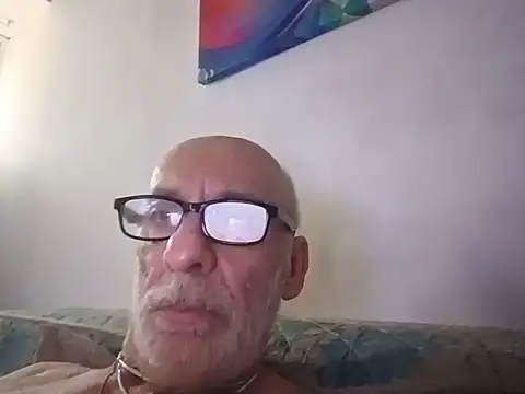 Snapshot of Toby2712 chatting on 07-26-26, 12:56 Toby2712 online show from 07-26-26, 12:56