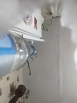 SweetLeila40 online show from 04-12-26, 06:46