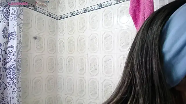 Snapshot of Laila_Laly chatting on 12-29-24, 09:41 Laila Laly online show from 12-29-24, 09:41
