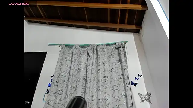 Laila Laly online show from 06-18-26, 05:17