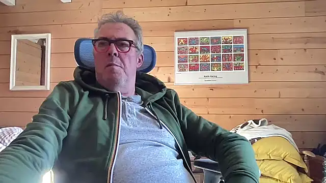 Snapshot of lelohop chatting on 12-16-24, 12:16 lelohop online show from 12-16-24, 12:16