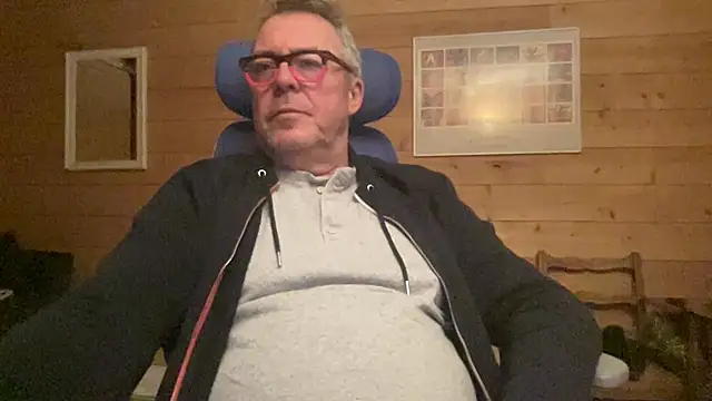 Snapshot of lelohop chatting on 01-23-25, 05:24 lelohop online show from 01-23-25, 05:24