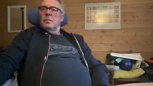 Snapshot of lelohop chatting on 02-05-25, 07:18 lelohop online show from 02-05-25, 07:18