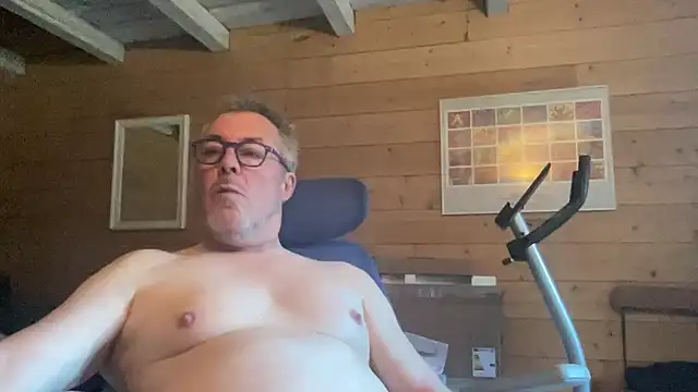 Snapshot of lelohop chatting on 03-05-25, 07:16 lelohop online show from 03-05-25, 07:16