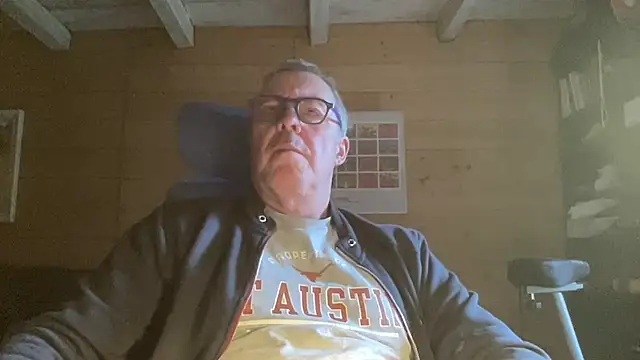 Snapshot of lelohop chatting on 11-19-25, 07:52 lelohop online show from 11-19-25, 07:52