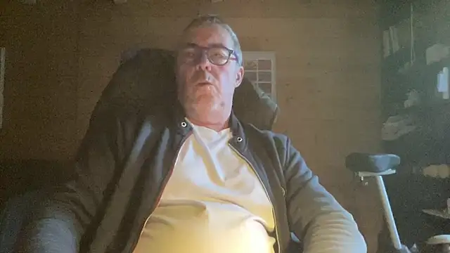 Snapshot of lelohop chatting on 11-28-25, 07:22 lelohop online show from 11-28-25, 07:22