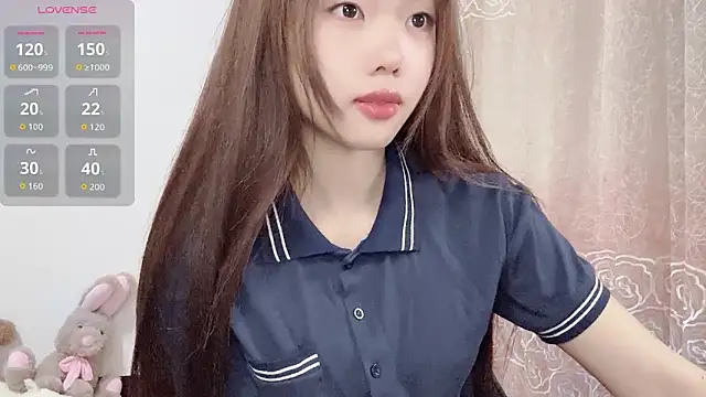 Snapshot of Lvy--v chatting on 03-04-26, 11:22 Lvy--v online show from 03-04-26, 11:22