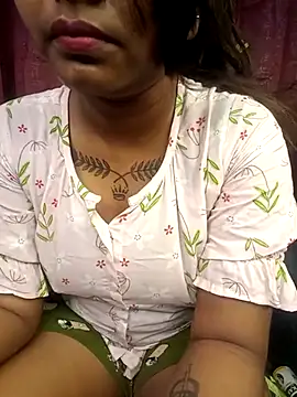 Snapshot of Hot_Urvi chatting on 03-15-25, 10:03 Hot Urvi online show from 03-15-25, 10:03