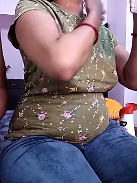 Snapshot of MUMTAJ-1 chatting on 11-24-25, 10:15 MUMTAJ-1 online show from 11-24-25, 10:15