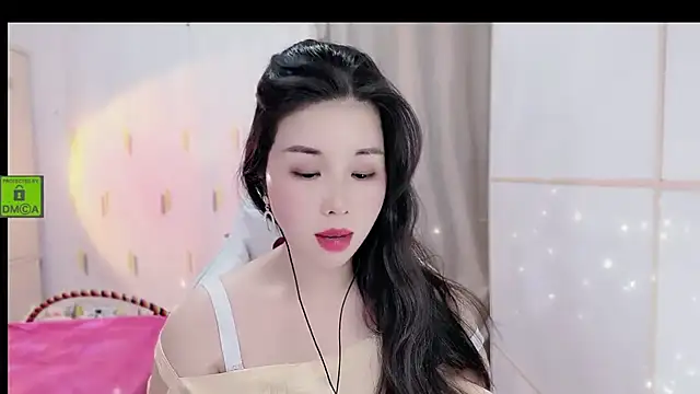 HK angelchloe online show from 10-27-25, 01:31