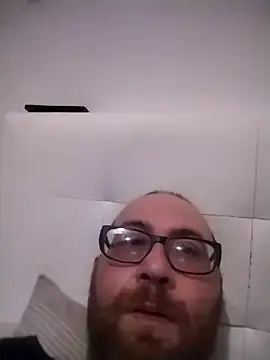 Snapshot of Cazzodr chatting on 03-06-25, 01:48 Cazzodr online show from 03-06-25, 01:48