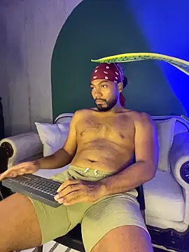 Snapshot of noah_jones__ chatting on 02-14-26, 11:56 noah jones online show from 02-14-26, 11:56