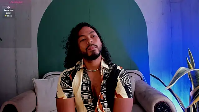 Snapshot of noah_jones__ chatting on 02-18-26, 04:25 noah jones online show from 02-18-26, 04:25