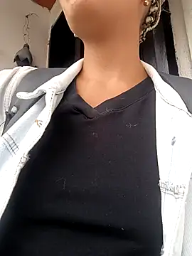 Snapshot of BlairSamy chatting on 12-27-24, 06:10 BlairSamy online show from 12-27-24, 06:10