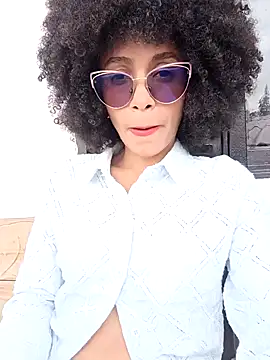 Snapshot of BlairSamy chatting on 01-24-25, 03:55 BlairSamy online show from 01-24-25, 03:55