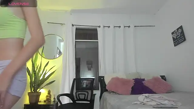 Sophie sweett19 online show from 09-14-25, 07:13