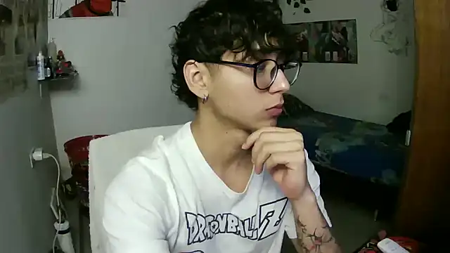 Dillom420 online show from 12-19-25, 05:03