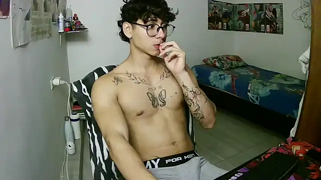 Dillom420 online show from 12-23-25, 05:49