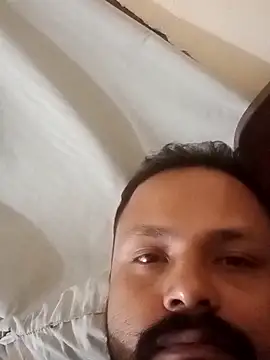 Snapshot of Aabhinashh chatting on 10-24-25, 08:05 Aabhinashh online show from 10-24-25, 08:05