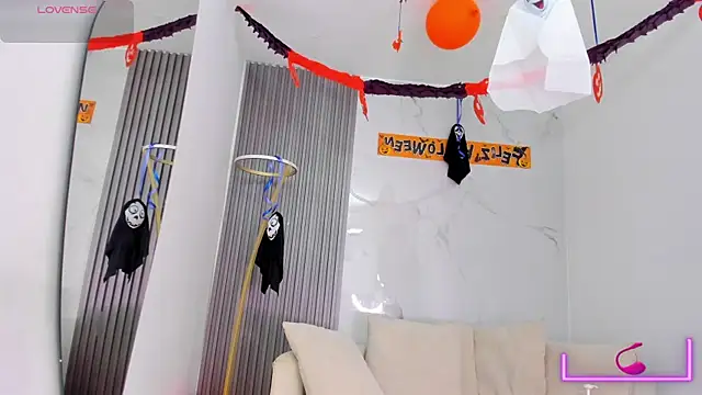 ebonydreams01 online show from 11-08-25, 11:54