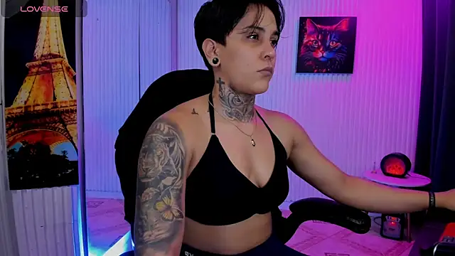 ZhoeStrong online show from 04-22-26, 11:06