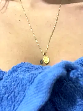 Martina Miiller online show from 10-15-25, 04:23