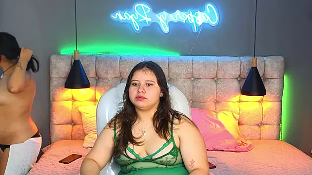 Laia and Aloby online show from 01-07-25, 03:33