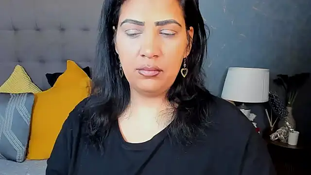 AmyCubes online show from 03-07-26, 06:21