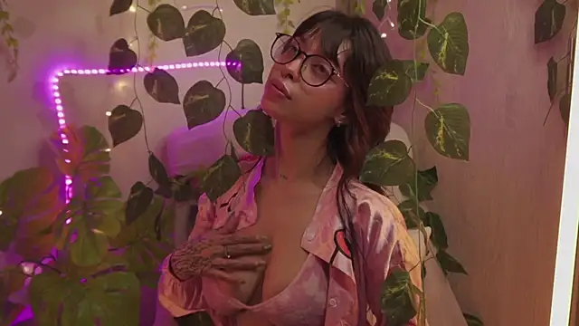 Kitty arts online show from 12-02-24, 10:56