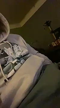 Snapshot of rapha54 chatting on 12-23-24, 04:28 rapha54 online show from 12-23-24, 04:28