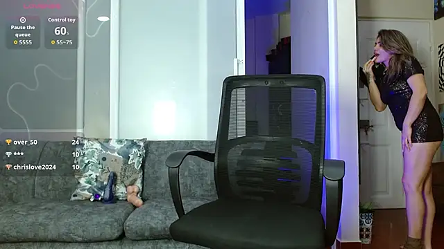 Snapshot of oriana_thomson2 chatting on 09-22-25, 04:14 oriana thomson2 online show from 09-22-25, 04:14