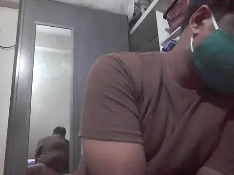 Snapshot of laxman2323 chatting on 10-21-25, 08:20 laxman2323 online show from 10-21-25, 08:20