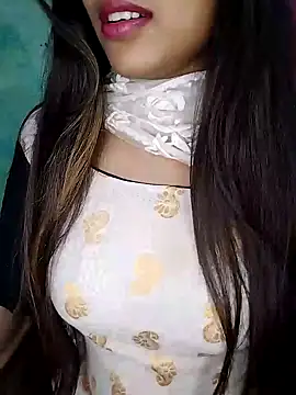 Sreya213 online show from 01-13-25, 06:38