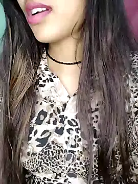 Sreya213 online show from 01-14-25, 09:09