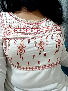 Snapshot of Rina777o chatting on 10-05-25, 06:06 Rina777o online show from 10-05-25, 06:06