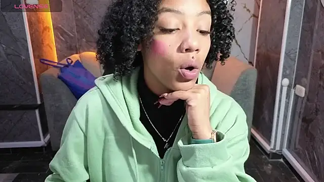 Violeth b online show from 10-22-25, 12:49