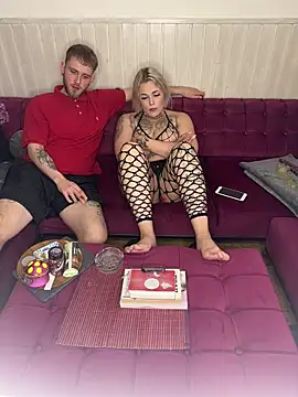 elina may online show from 03-08-25, 04:06